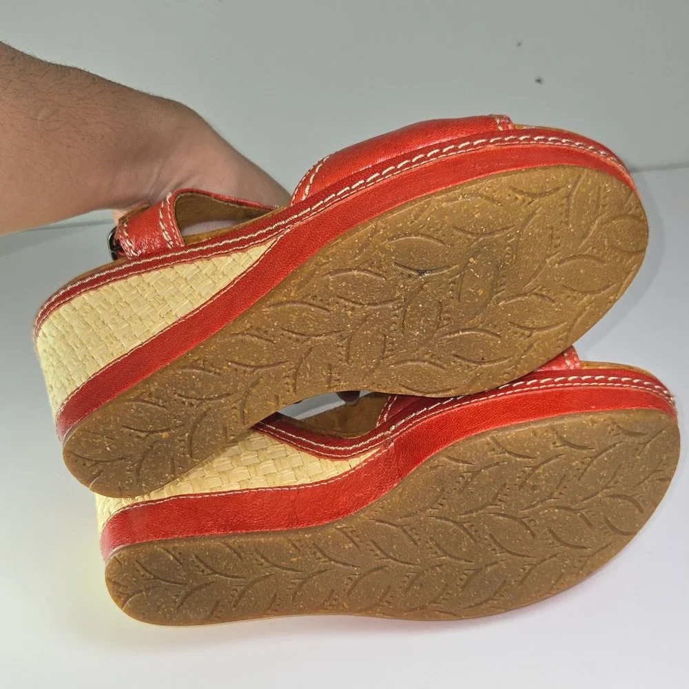 Naya Red Leather Wedge Sandals Open Toe Ankle Strap Espadrille Size 8M